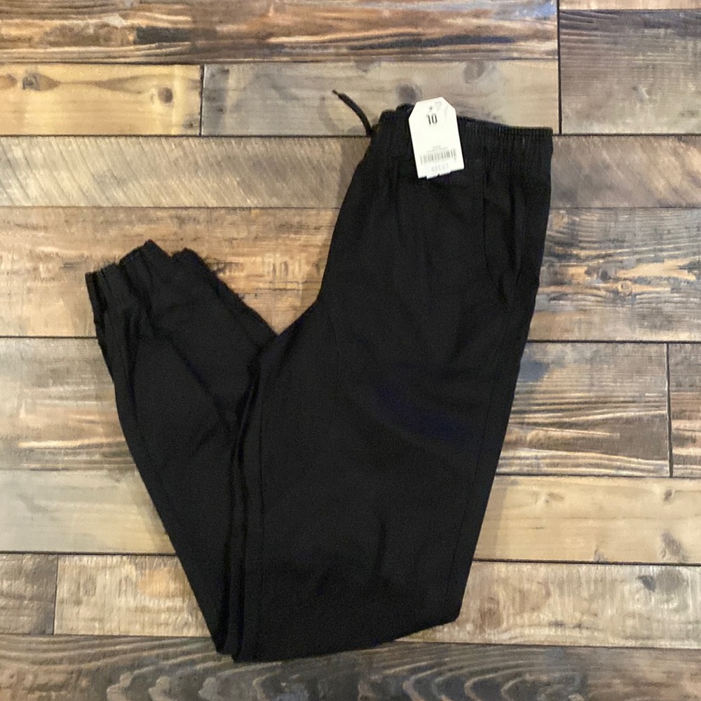 Boys’ Crazy Eight khaki jogger, size 10